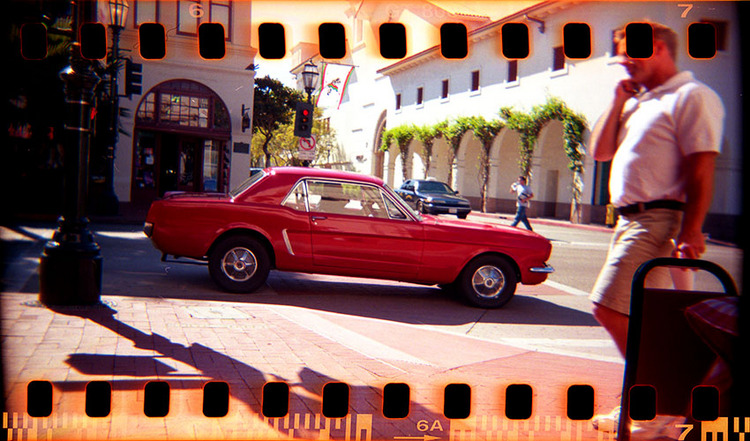 holga red corvette