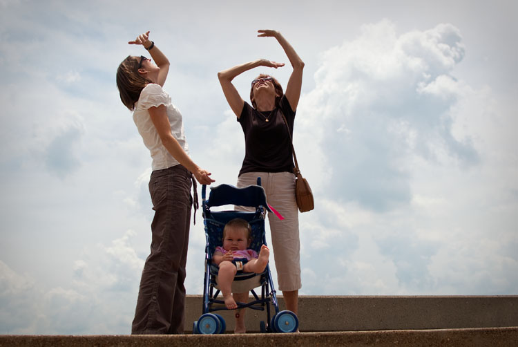 St. Louis Arch tourists